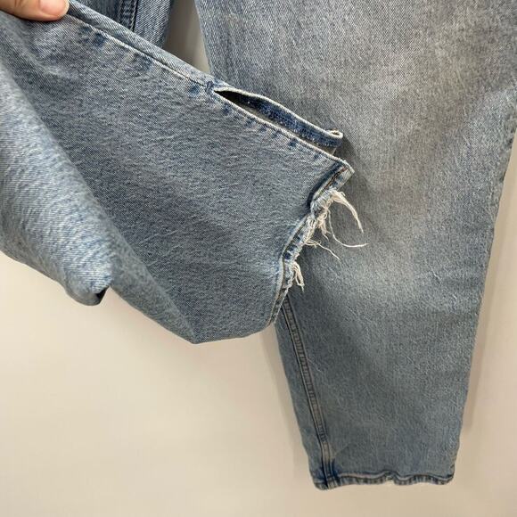 Abercrombie & Fitch 14 Ultra High Rise 90s Straight Jean Light Wash Vent Hem - Picture 11 of 13